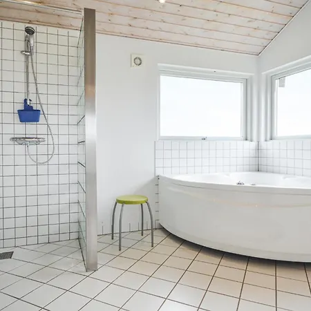 3 Bedroom Lovely Home In Romo * Romo